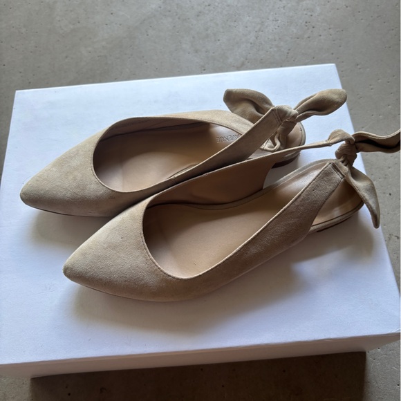 Saks Fifth Avenue Shoes - Saks fifth ave. Suede flats